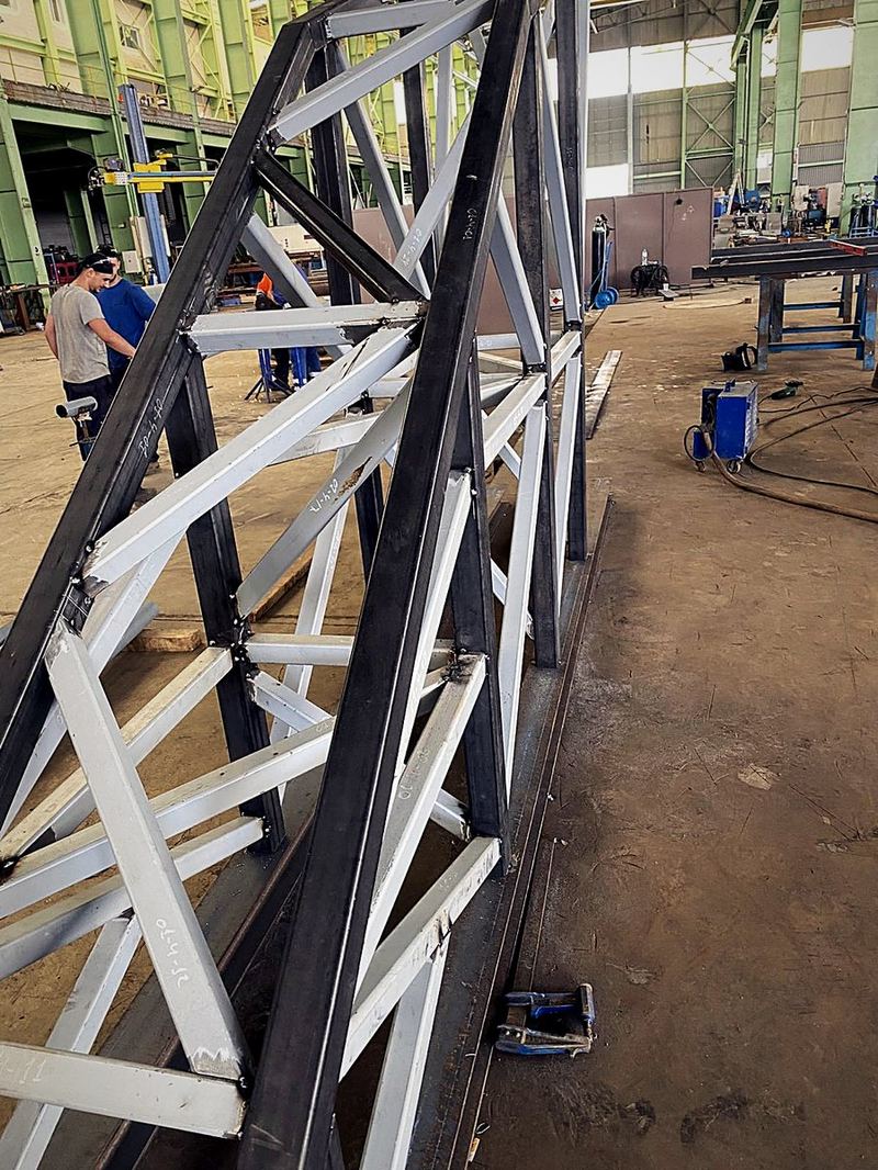 Celosía estructural de perfil tubular